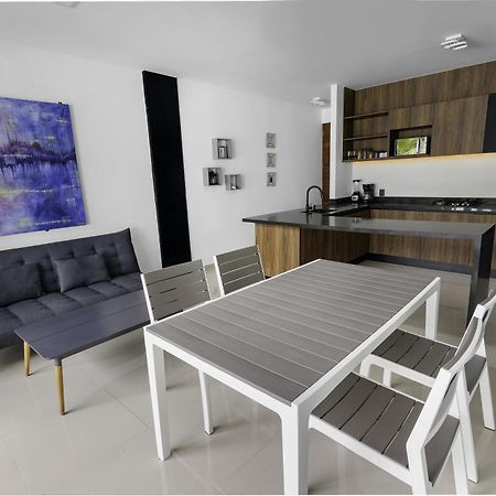Angelina 28 Beachfront And Family Apartments - Modern And Relaxing Long Stays - 20 Min From Cancun Airport Puerto Morelos Extérieur photo